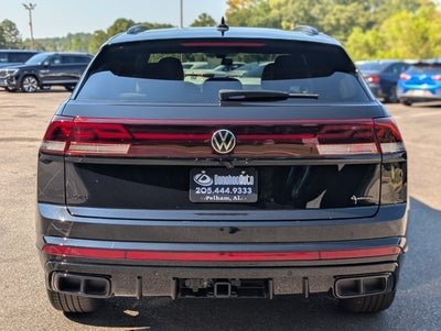 2026 Volkswagen Atlas Cross Sport 2.0T SEL R-Line Black