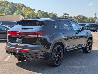 2026 Volkswagen Atlas Cross Sport 2.0T SEL R-Line Black