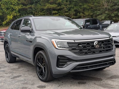 2026 Volkswagen Atlas Cross Sport 2.0T SEL R-Line Black