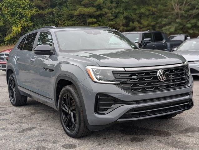 2026 Volkswagen Atlas Cross Sport 2.0T SEL R-Line Black