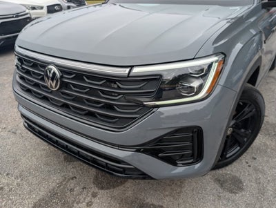 2026 Volkswagen Atlas Cross Sport 2.0T SEL R-Line Black