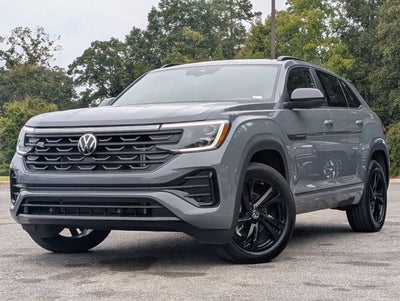 2026 Volkswagen Atlas Cross Sport 2.0T SEL R-Line Black