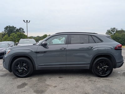 2026 Volkswagen Atlas Cross Sport 2.0T SEL R-Line Black