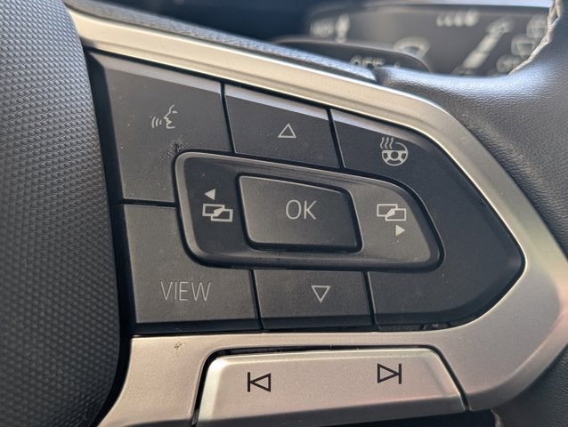 2025 Volkswagen Atlas Cross Sport 2.0T SEL