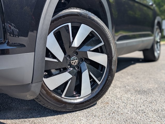 2025 Volkswagen Atlas Cross Sport 2.0T SEL