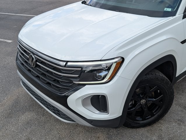 2024 Volkswagen Atlas 2.0T Peak Edition SE w/Technology