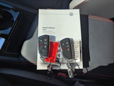 2024 Volkswagen Atlas 2.0T Peak Edition SE w/Technology