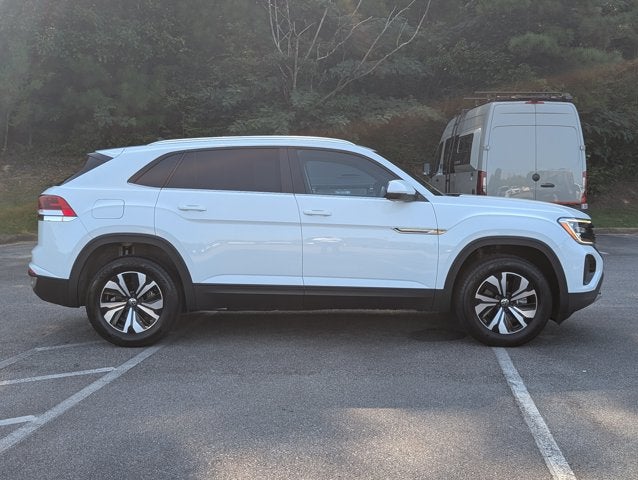 2025 Volkswagen Atlas Cross Sport 2.0T SE