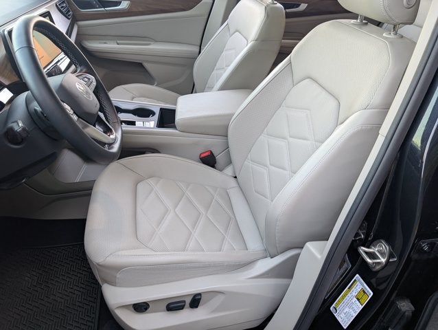 2025 Volkswagen Atlas 2.0T SE