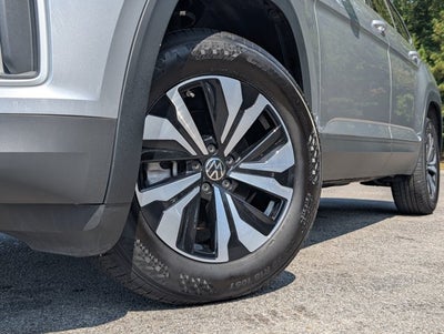 2025 Volkswagen Atlas 2.0T SE