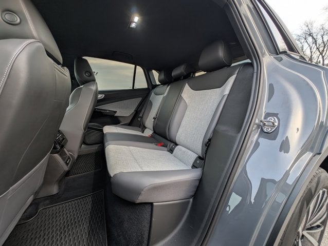 2025 Volkswagen ID.4 Pro