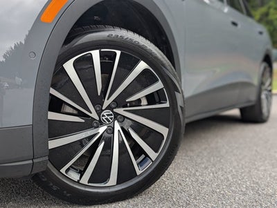 2025 Volkswagen ID.4 Pro