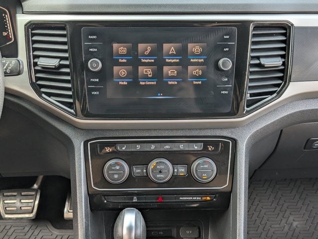 2023 Volkswagen Atlas Cross Sport 3.6L V6 SEL Premium R-Line