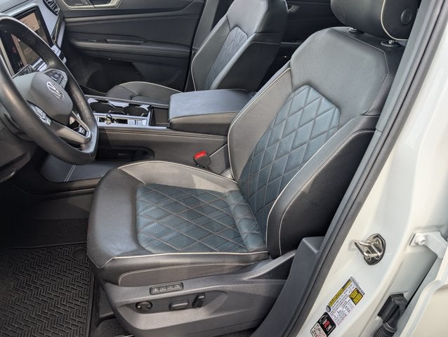 2025 Volkswagen Atlas Cross Sport 2.0T SEL Premium R-Line
