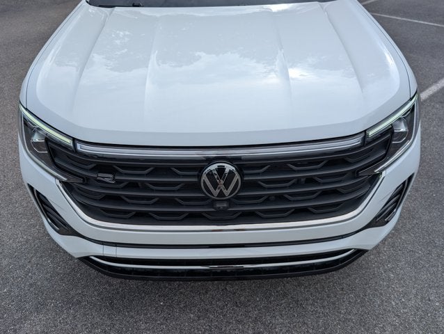 2024 Volkswagen Atlas Cross Sport 2.0T SEL Premium R-Line