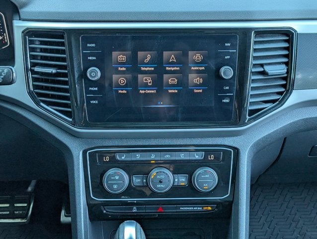 2023 Volkswagen Atlas Cross Sport 3.6L V6 SEL Premium R-Line