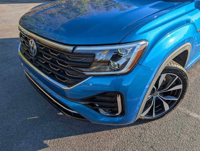 2024 Volkswagen Atlas Cross Sport 2.0T SEL Premium R-Line