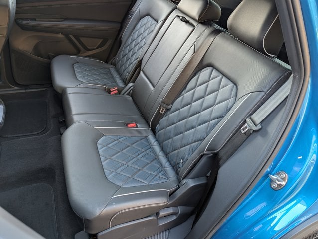 2024 Volkswagen Atlas Cross Sport 2.0T SEL Premium R-Line