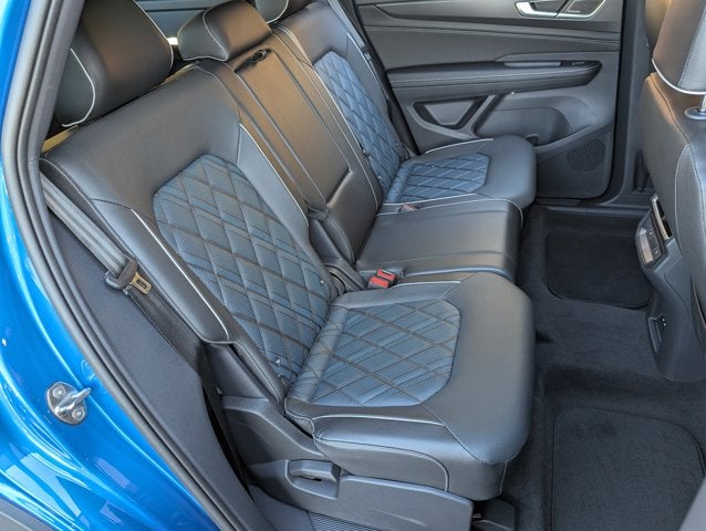 2024 Volkswagen Atlas Cross Sport 2.0T SEL Premium R-Line