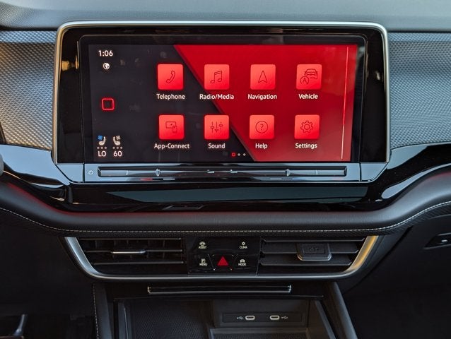 2024 Volkswagen Atlas Cross Sport 2.0T SEL Premium R-Line