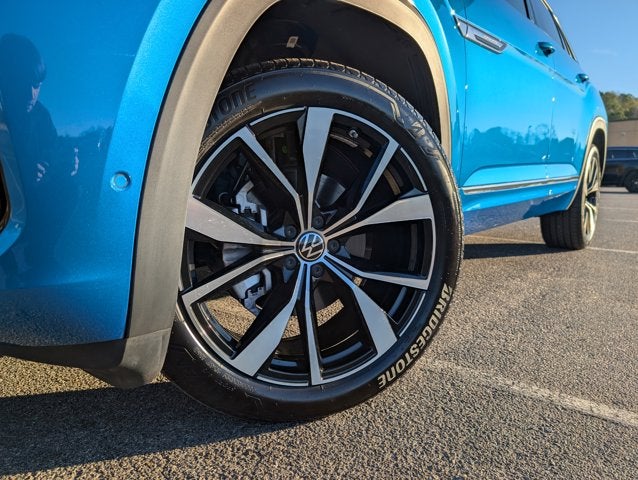 2024 Volkswagen Atlas Cross Sport 2.0T SEL Premium R-Line