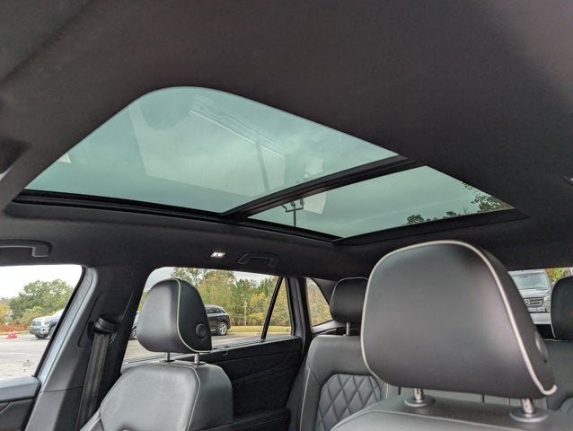 2024 Volkswagen Atlas Cross Sport 2.0T SEL Premium R-Line