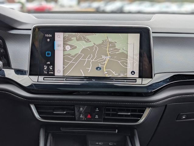 2024 Volkswagen Atlas Cross Sport 2.0T SEL Premium R-Line