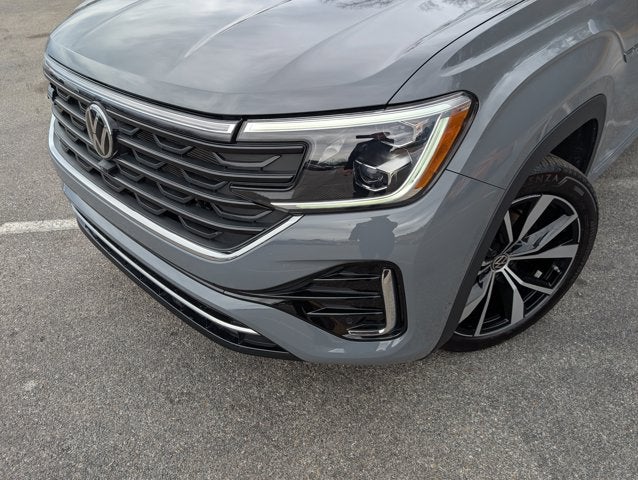 2025 Volkswagen Atlas Cross Sport 2.0T SEL Premium R-Line