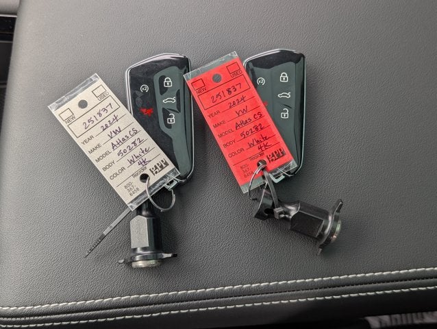 2024 Volkswagen Atlas Cross Sport 2.0T SEL Premium R-Line