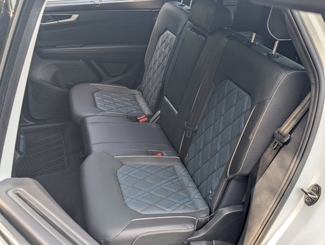 2024 Volkswagen Atlas Cross Sport 2.0T SEL Premium R-Line