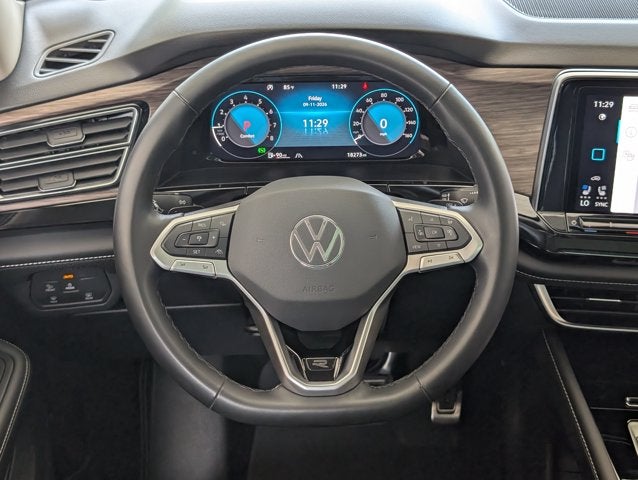 2025 Volkswagen Atlas 2.0T SEL Premium R-Line