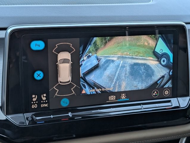 2024 Volkswagen Atlas Cross Sport 2.0T SE w/Technology