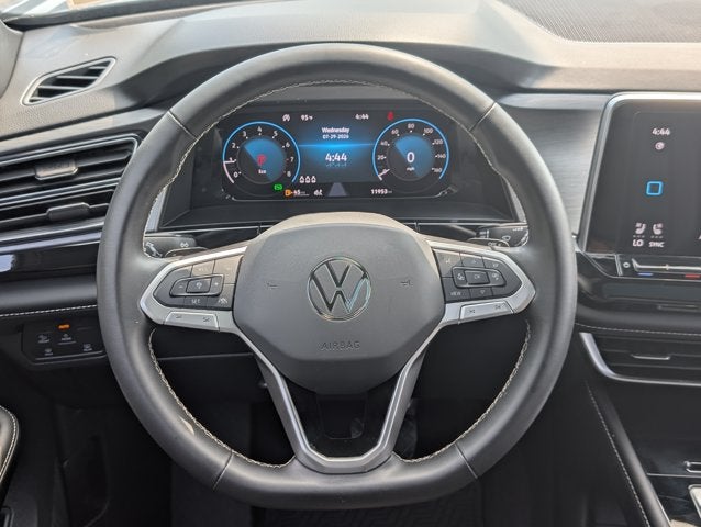 2026 Volkswagen Atlas Cross Sport 2.0T SE w/Technology