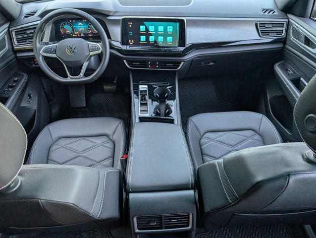 2025 Volkswagen Atlas Cross Sport 2.0T SE w/Technology