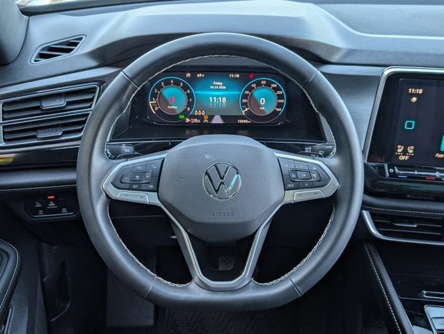 2025 Volkswagen Atlas Cross Sport 2.0T SE w/Technology
