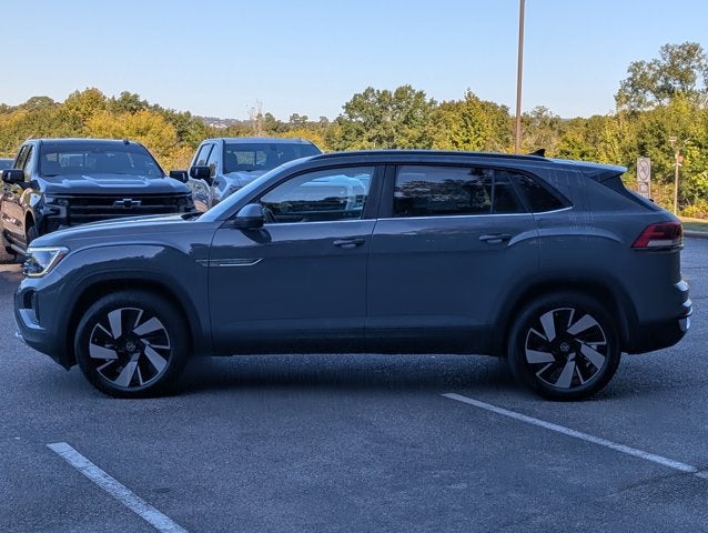 2025 Volkswagen Atlas Cross Sport 2.0T SE w/Technology