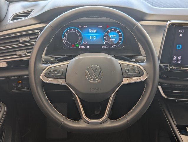 2024 Volkswagen Atlas Cross Sport 2.0T SE w/Technology