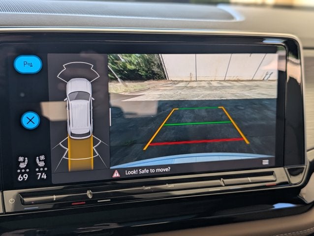 2024 Volkswagen Atlas Cross Sport 2.0T SE w/Technology