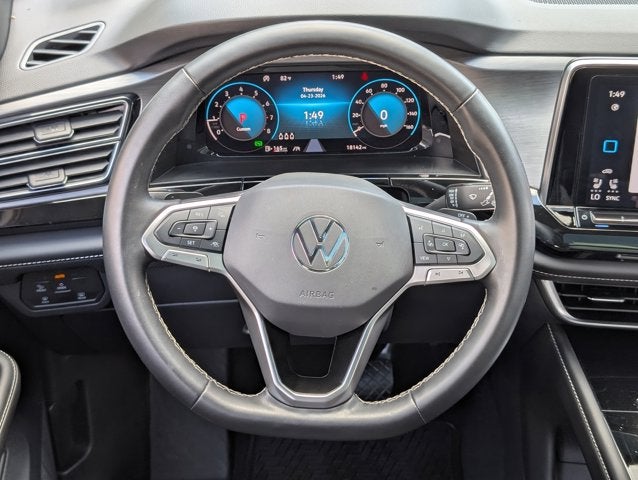 2025 Volkswagen Atlas Cross Sport 2.0T SE w/Technology