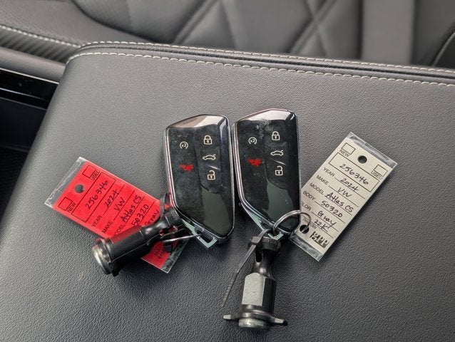 2024 Volkswagen Atlas Cross Sport 2.0T SE w/Technology