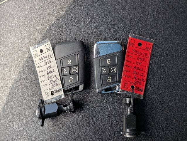 2023 Volkswagen Atlas 3.6L V6 SE w/Technology