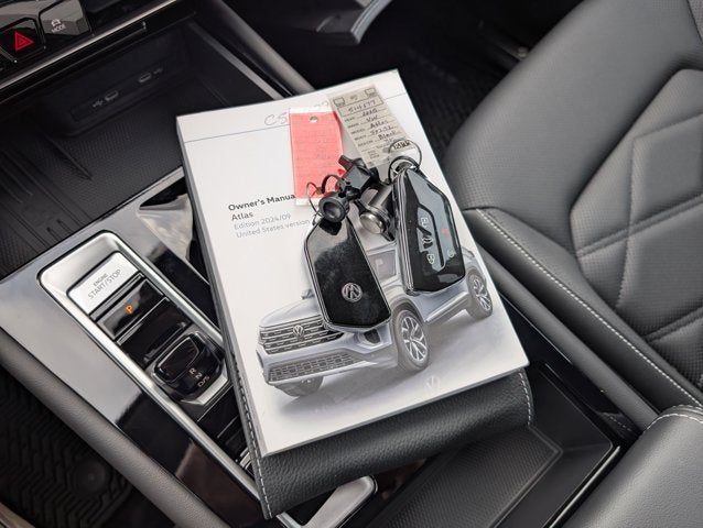 2025 Volkswagen Atlas 2.0T SE w/Technology