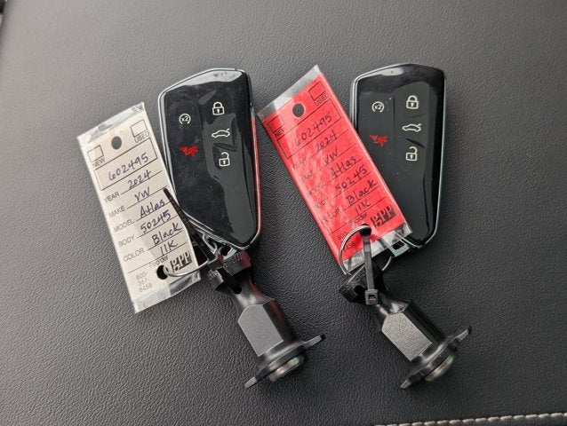 2024 Volkswagen Atlas 2.0T SE w/Technology