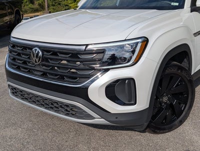 2026 Volkswagen Atlas Cross Sport 2.0T SE w/Technology