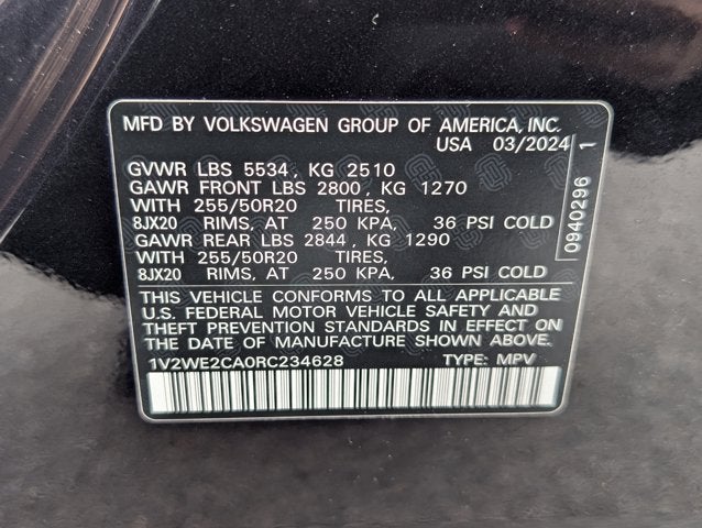 2024 Volkswagen Atlas Cross Sport 2.0T SE w/Technology