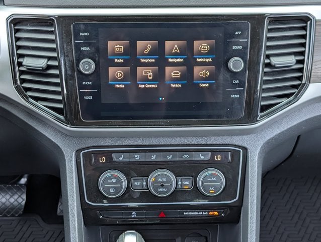 2023 Volkswagen Atlas 2.0T SE w/Technology