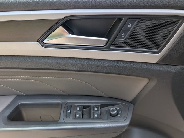 2023 Volkswagen Atlas 2.0T SE w/Technology