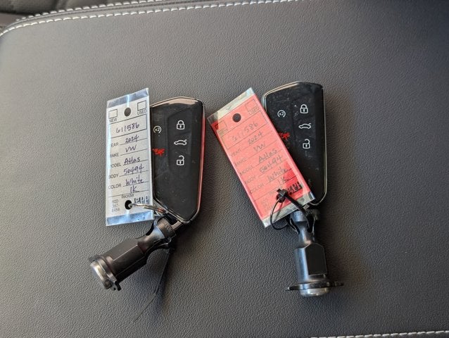 2024 Volkswagen Atlas 2.0T SE w/Technology