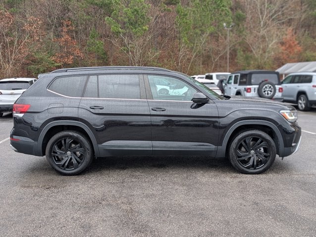 2022 Volkswagen Atlas 3.6L V6 SE w/Technology