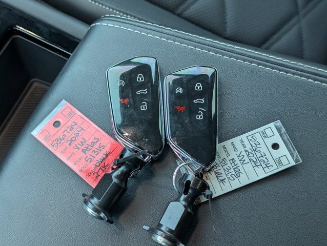 2024 Volkswagen Atlas 2.0T SE w/Technology